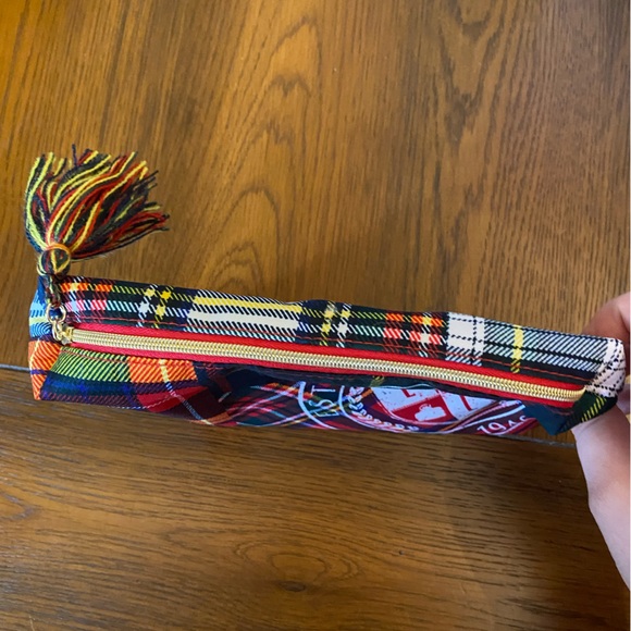 NWOT🔥Estee Lauder Vibrant Plaid Cosmetic Bag - Picture 6 of 8